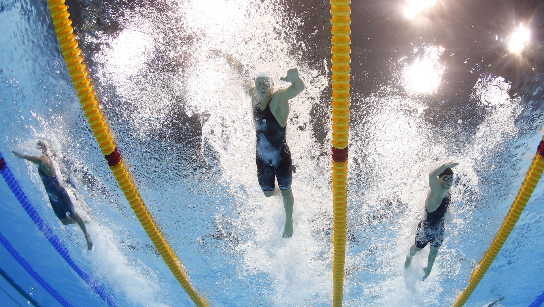 Most participants in a swimming relay in one hour